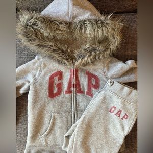 4T / Gap Sweatsuit